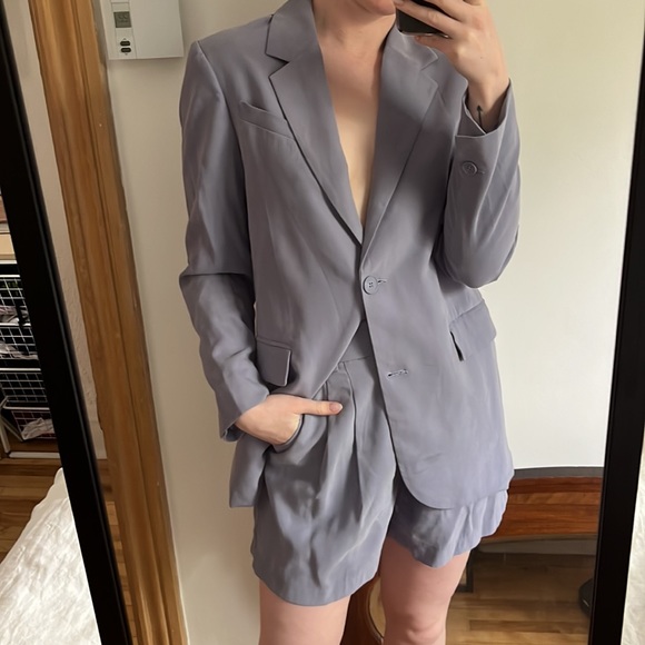 Dynamite lilac suit - Picture 3 of 15